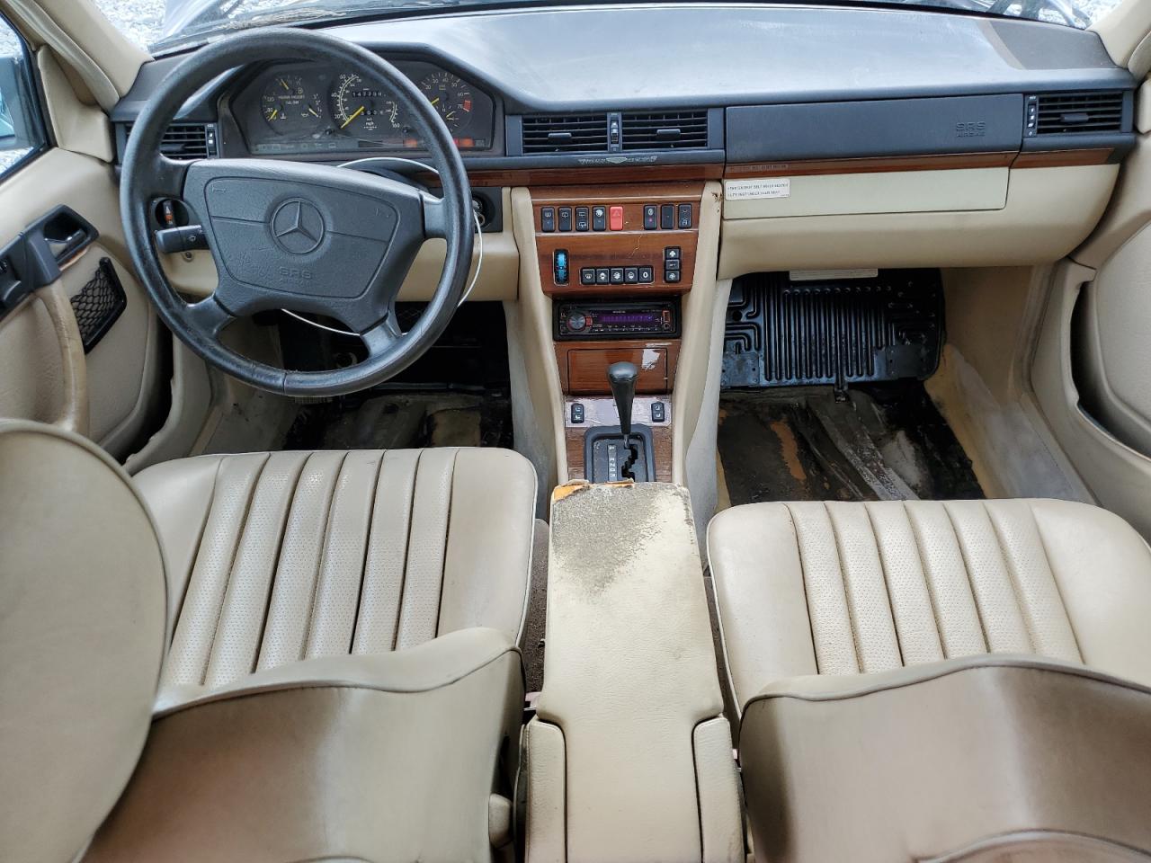 1995 Mercedes-Benz E 320 VIN: WDBEA92E9SF334574 Lot: 70999795