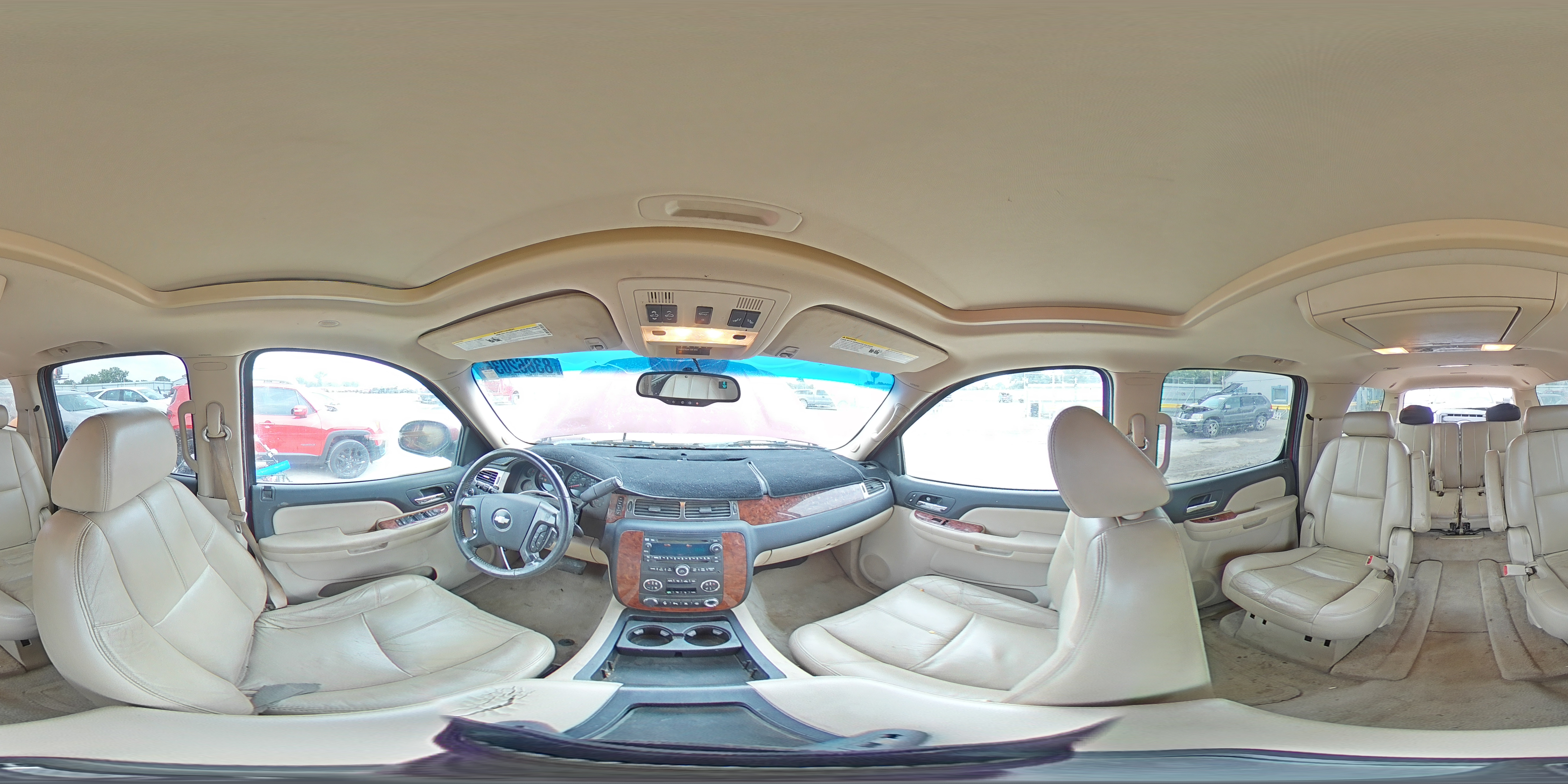 2007 Chevrolet Suburban K1500 VIN: 1GNFK163X7J233732 Lot: 83862035