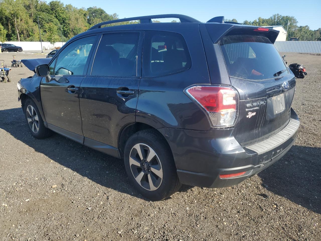 2017 Subaru Forester 2.5I Premium charcoal  gas JF2SJAEC2HH495363 photo #3