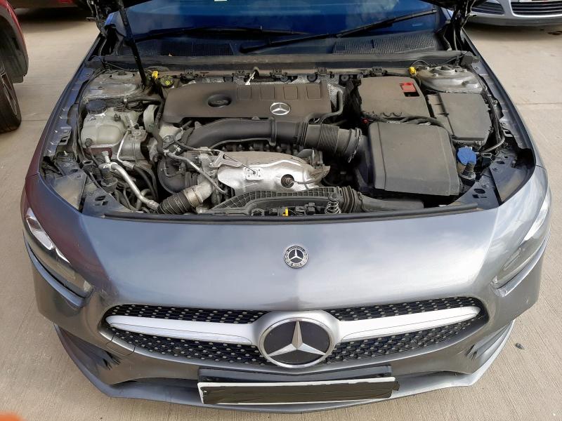 2019 MERCEDES-BENZ A 220 AMG LINE AUTO 