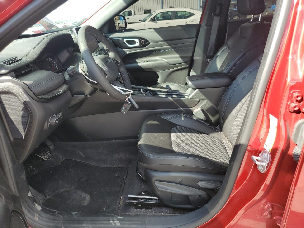 2025 Jeep Compass Latitude VIN: 3C4NJDBN3ST538670 Lot: 81868075