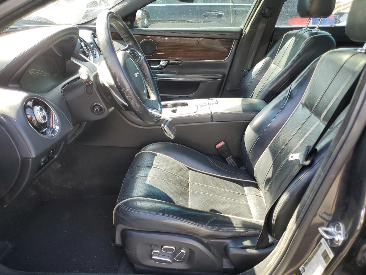 2013 Jaguar Xjl Portfolio VIN: SAJWA2GB8DLV42365 Lot: 81064925