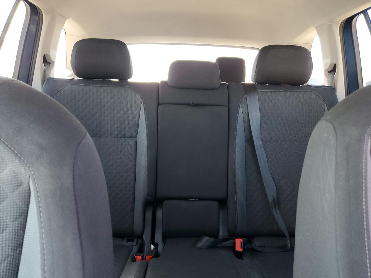 2018 Volkswagen Tiguan S VIN: 3VV1B7AX9JM088825 Lot: 81417445