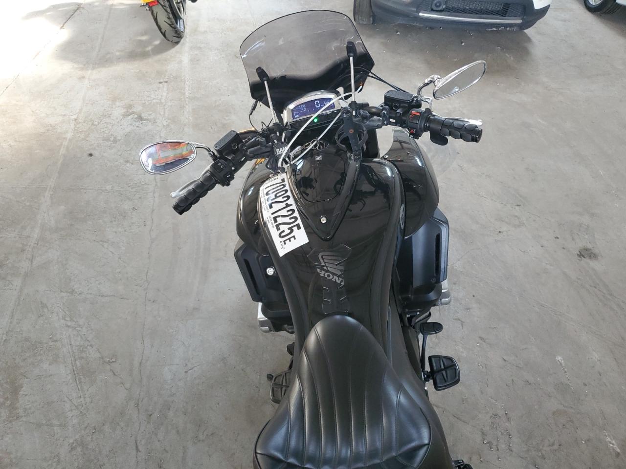 2014 Honda Gl1800 C VIN: JH2SC6803EK000679 Lot: 70921225