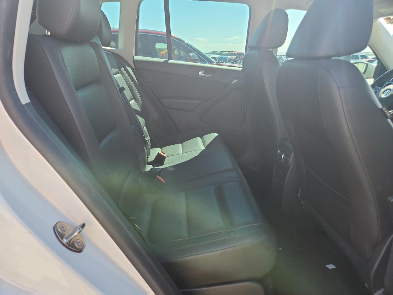 2016 Volkswagen Tiguan S VIN: WVGAV7AX0GW602944 Lot: 71832455