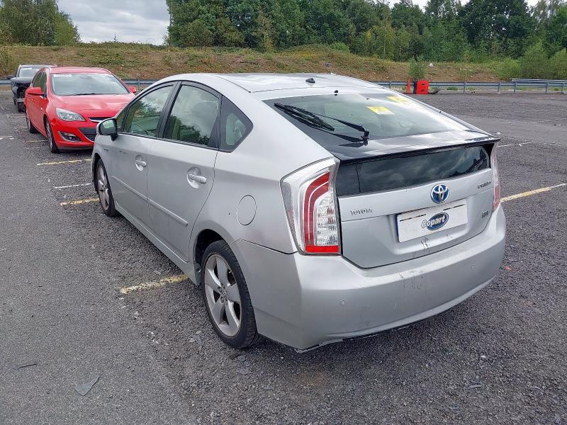 2012 TOYOTA PRIUS T SPIRIT