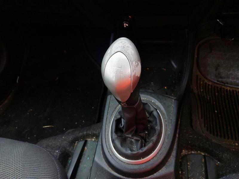 2010 HONDA JAZZ ES I-VTEC 