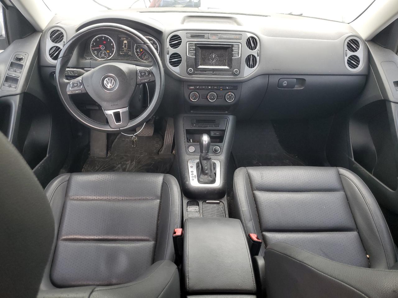 2016 Volkswagen Tiguan S VIN: WVGBV7AX3GW019305 Lot: 71133655