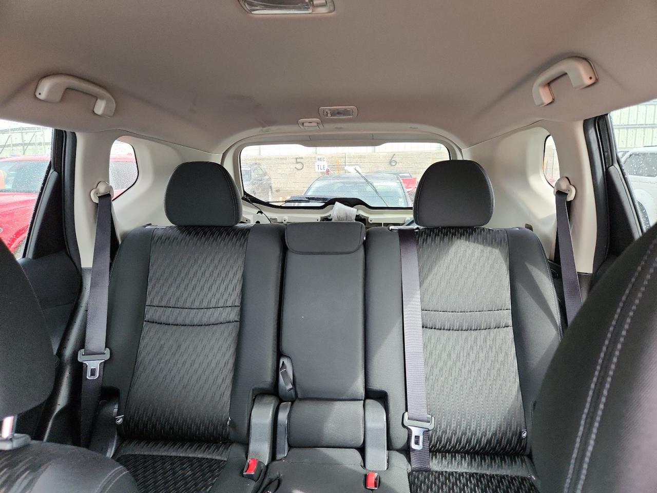 2018 Nissan Rogue S VIN: KNMAT2MT4JP523882 Lot: 82024815