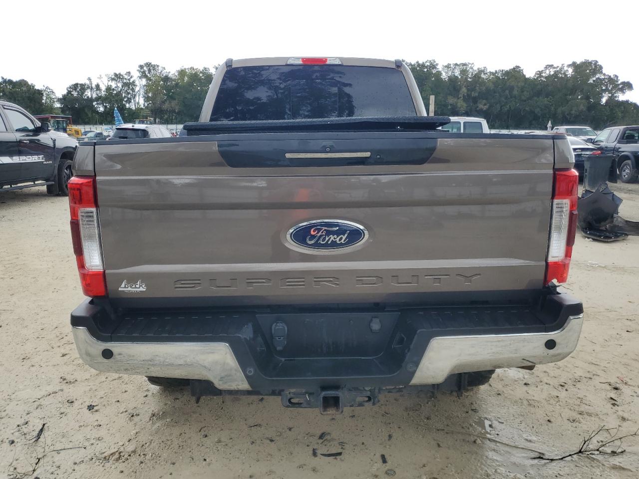 2018 Ford F250 Super Duty VIN: 1FT7W2BT2JEB63477 Lot: 71682615