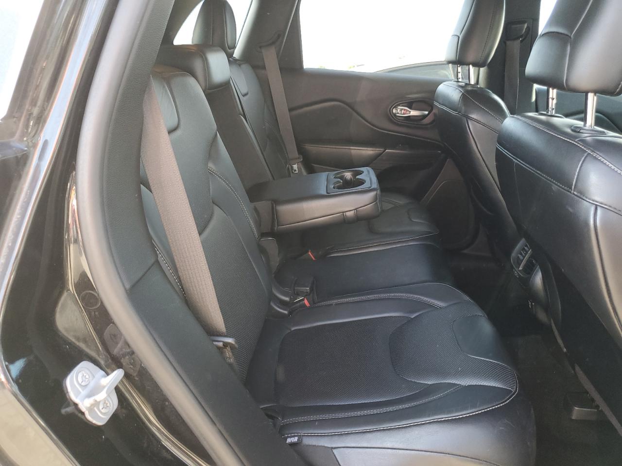 2014 Jeep Cherokee Limited VIN: 1C4PJMDB8EW142647 Lot: 82144715