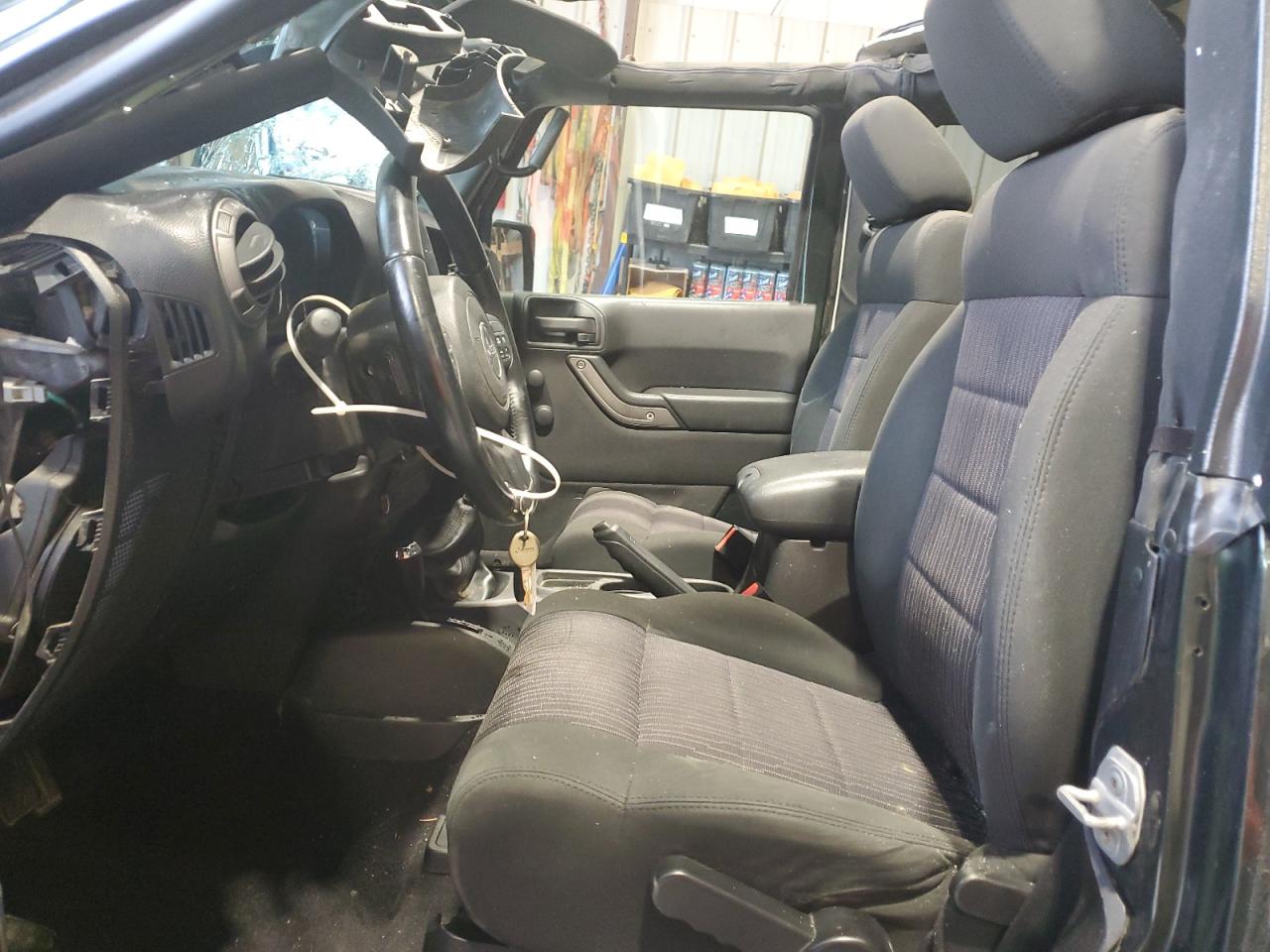 2011 Jeep Wrangler Sport VIN: 1J4AA2D16BL581175 Lot: 82091945