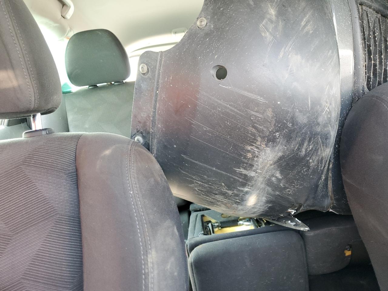 2016 Nissan Rogue S VIN: KNMAT2MV0GP696437 Lot: 71036895