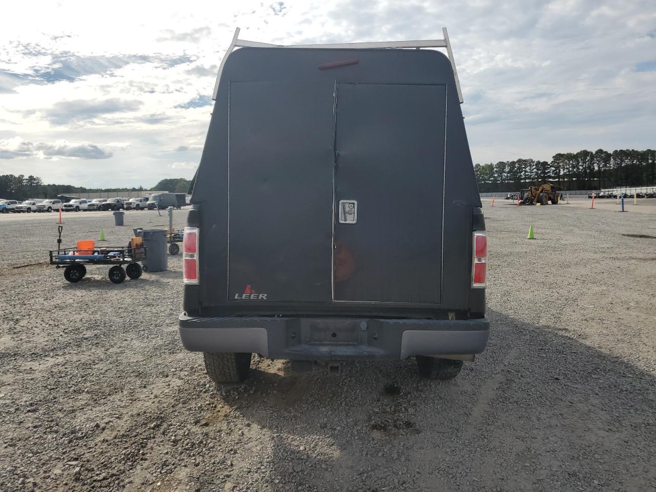 2010 Ford F150 VIN: 1FTMF1C82AKB04017 Lot: 81838065