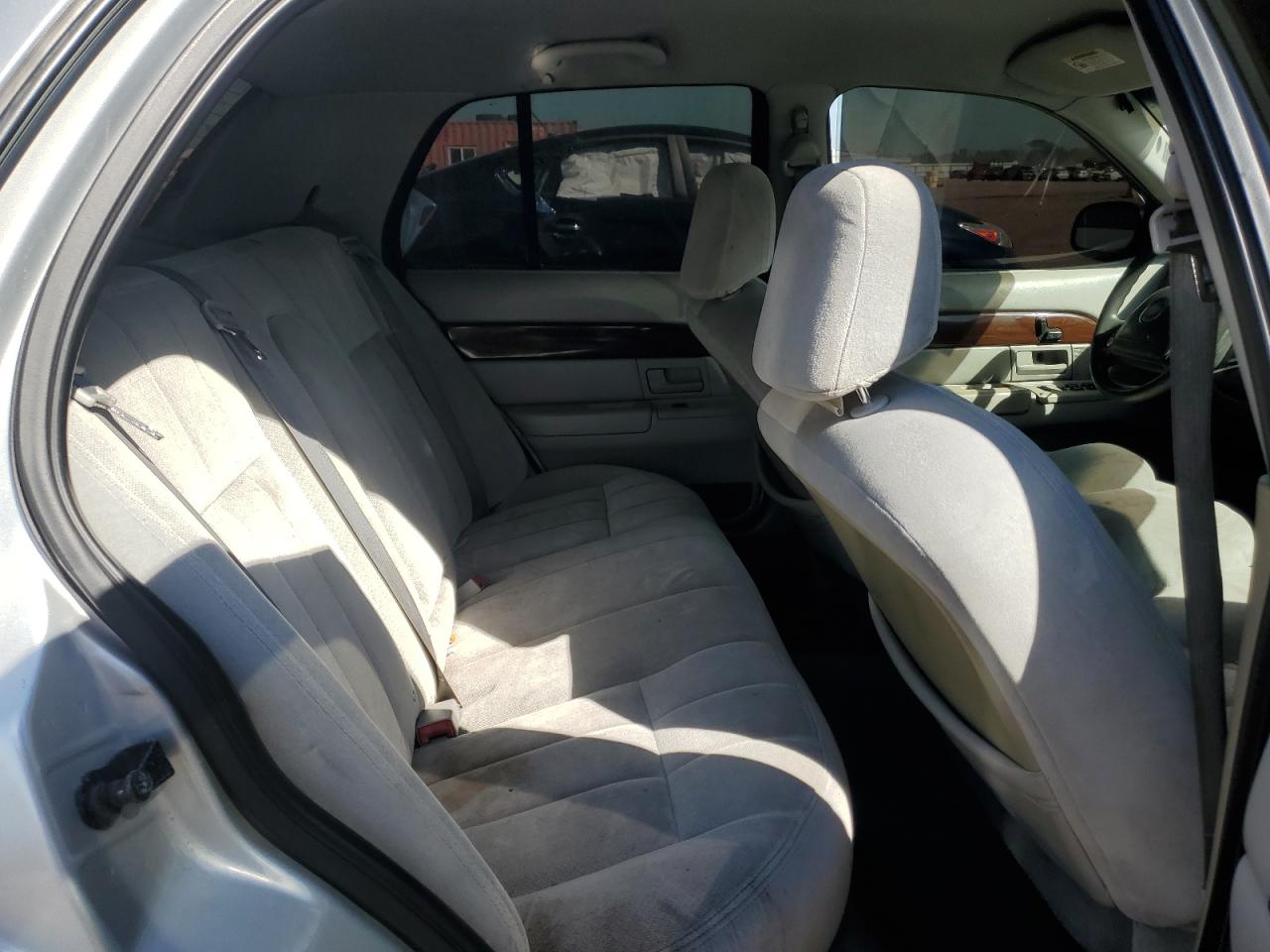 2003 Mercury Grand Marquis Gs VIN: 2MEFM74W93X625944 Lot: 84403825