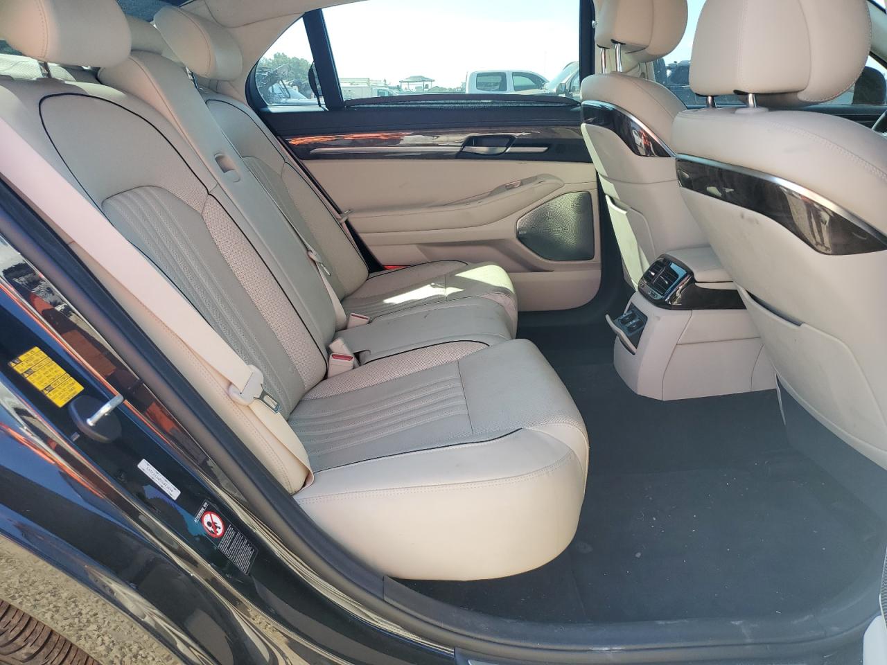 2019 Genesis G90 Premium VIN: KMTF34JA2KU061640 Lot: 80496385