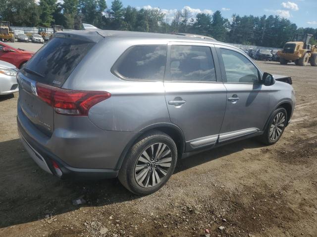  MITSUBISHI OUTLANDER 2019 Серебристый