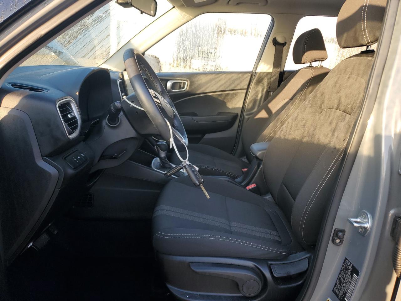 2022 Hyundai Venue Sel VIN: KMHRC8A39NU184100 Lot: 81842415