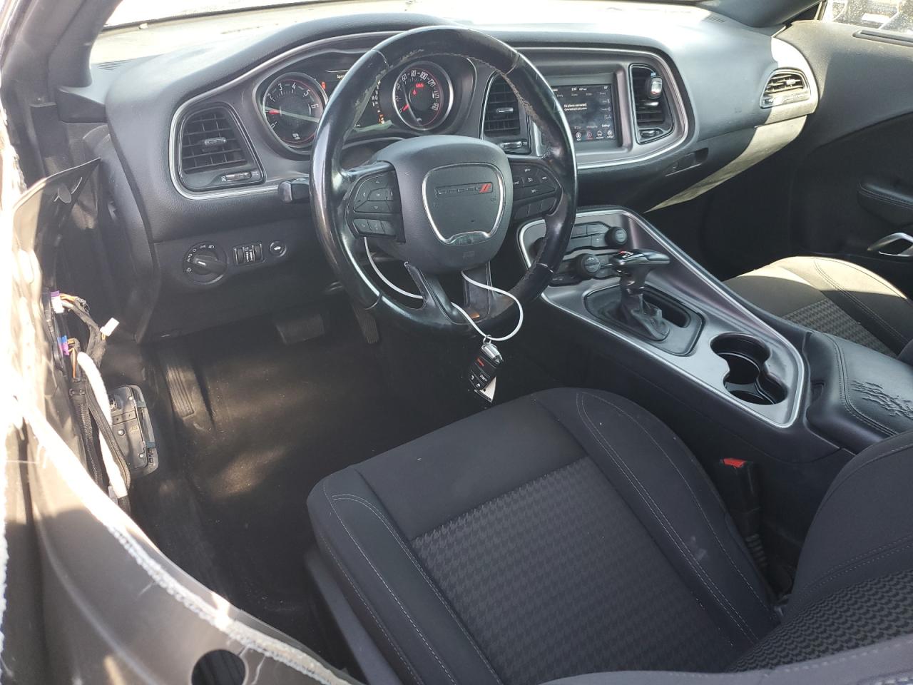 2019 Dodge Challenger Sxt VIN: 2C3CDZAG2KH669942 Lot: 83860915