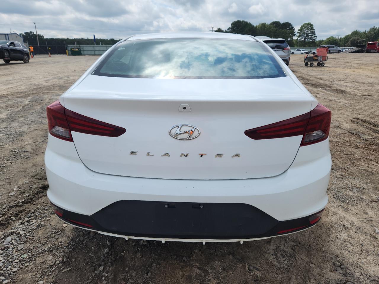 2019 Hyundai Elantra Se VIN: 5NPD74LF1KH419985 Lot: 83784255