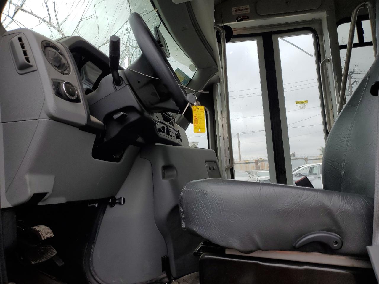 2024 Ford Econoline E450 Super Duty Cutaway Van VIN: 1FDFE4FN1RDD12755 Lot: 71753695