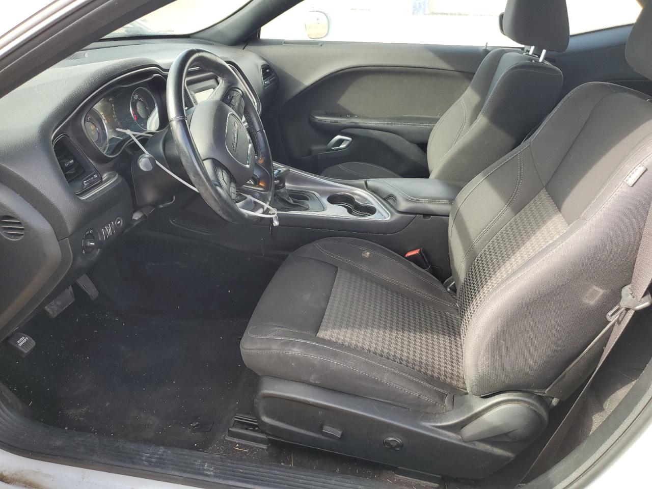 2017 Dodge Challenger Sxt VIN: 2C3CDZAGXHH604314 Lot: 71195925