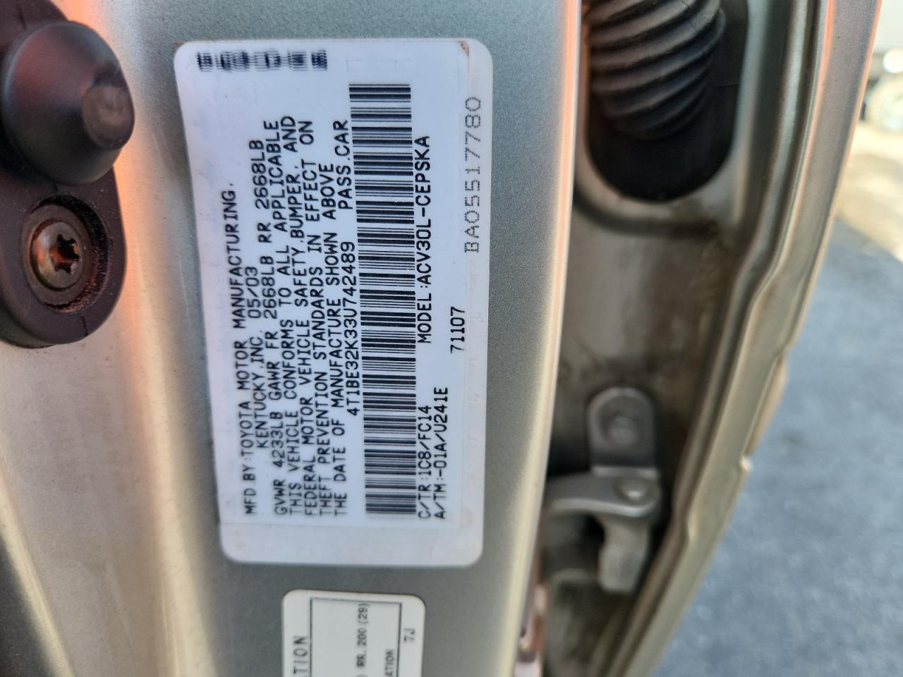 2003 Toyota Camry Le VIN: 4T1BE32K33U742489 Lot: 71026755