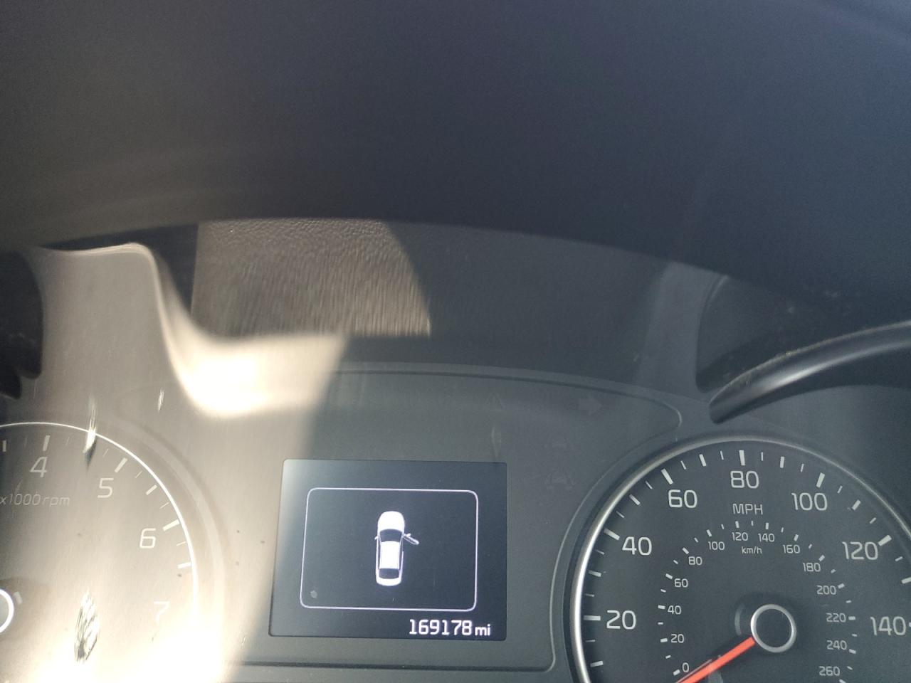 2018 Kia Optima Lx VIN: 5XXGT4L35JG208524 Lot: 81036205