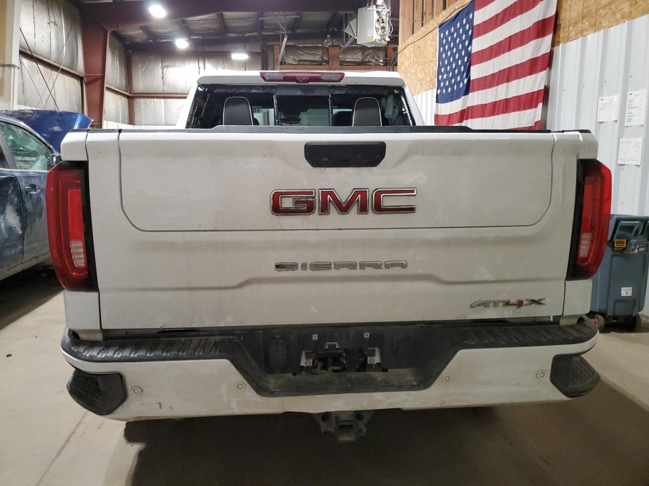 2022 GMC Sierra K1500 At4X VIN: 3GTUUFEL4NG536416 Lot: 84018275