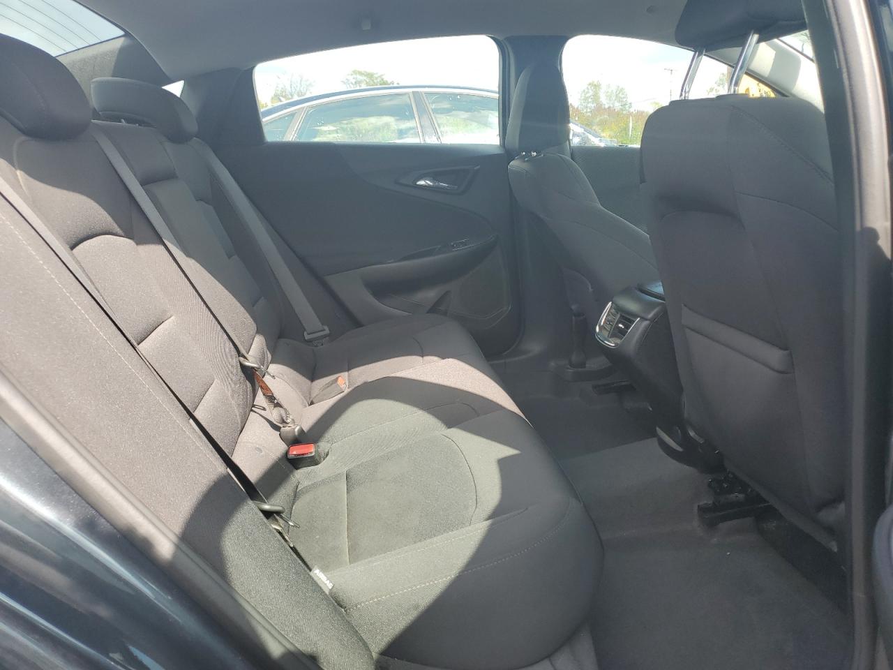 2019 Chevrolet Malibu Lt VIN: 1G1ZD5ST9KF190275 Lot: 84207565