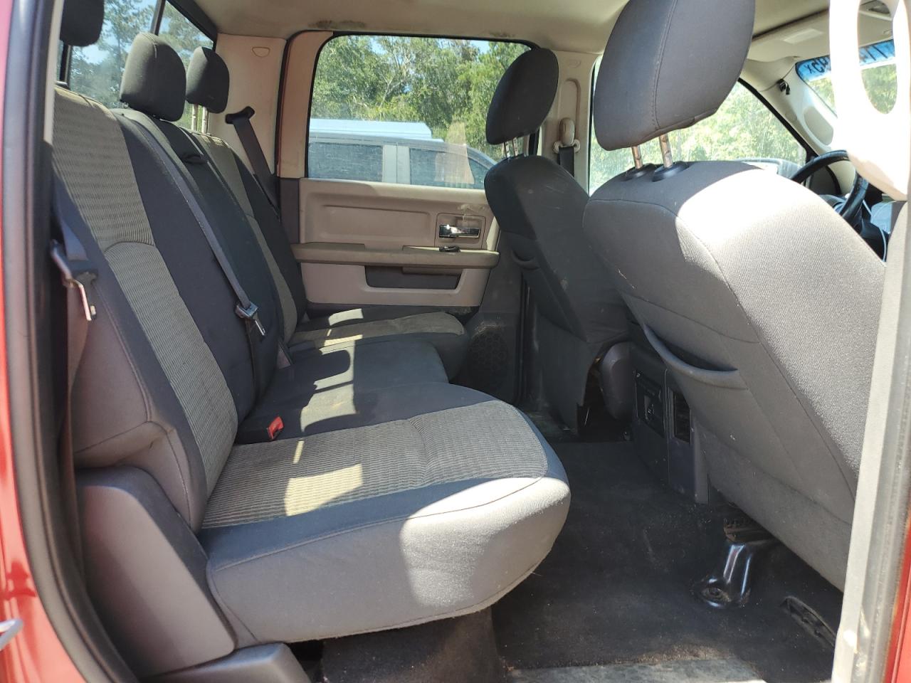 2010 Dodge Ram 1500 VIN: 1D7RV1CT5AS104113 Lot: 71408495