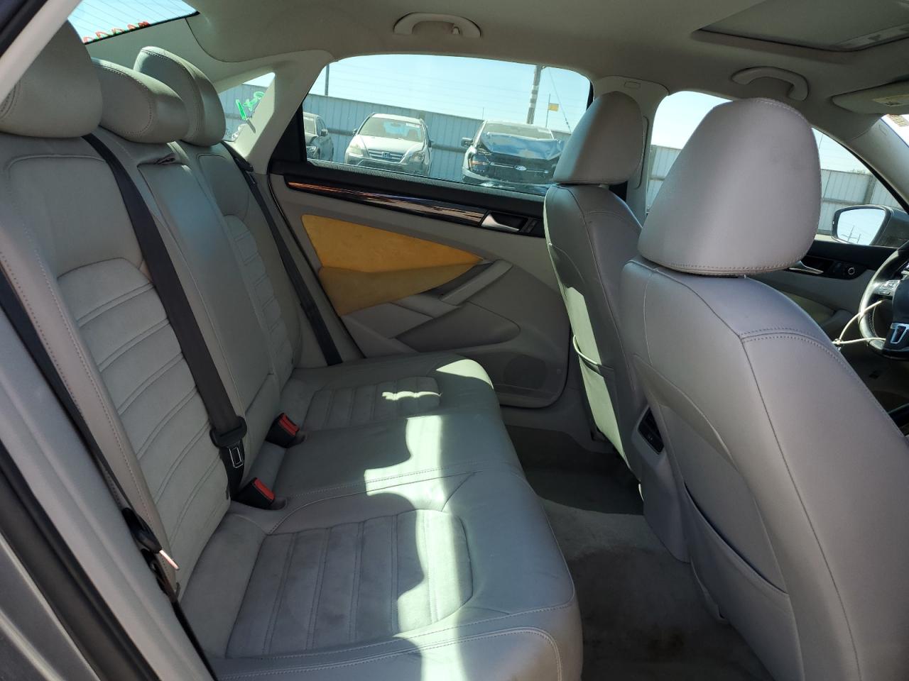 2014 Volkswagen Passat Sel VIN: 1VWCN7A35EC024541 Lot: 83767545