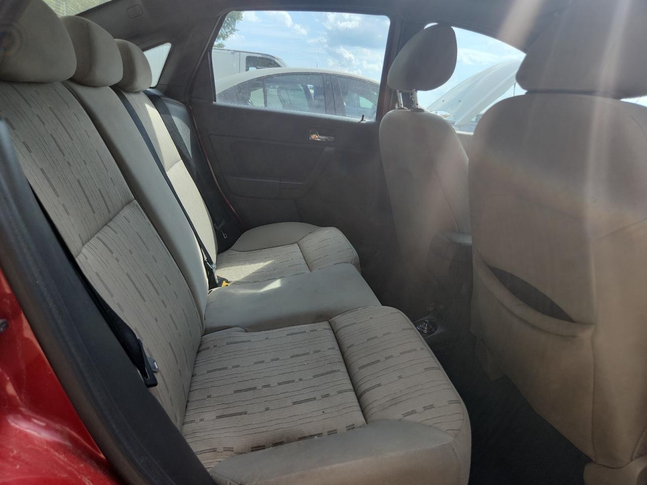 2010 Ford Focus Ses VIN: 1FAHP3GN0AW237156 Lot: 82128185