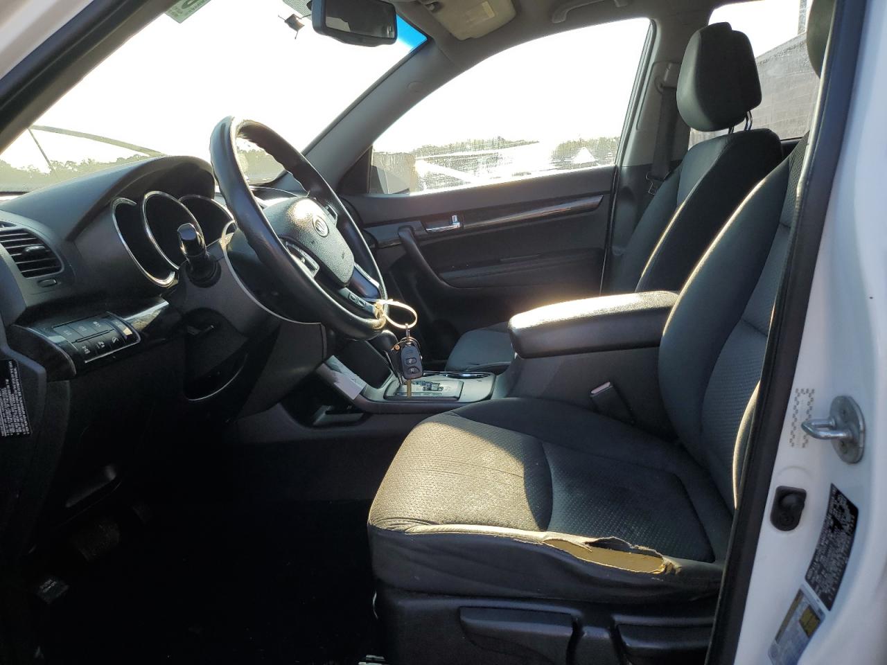 2011 Kia Sorento Base VIN: 5XYKTDA17BG077959 Lot: 81502325