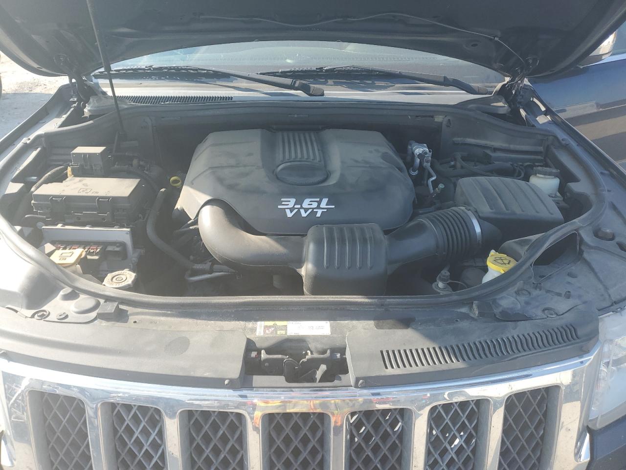 2013 Jeep Grand Cherokee Overland VIN: 1C4RJFCG2DC639288 Lot: 71859825