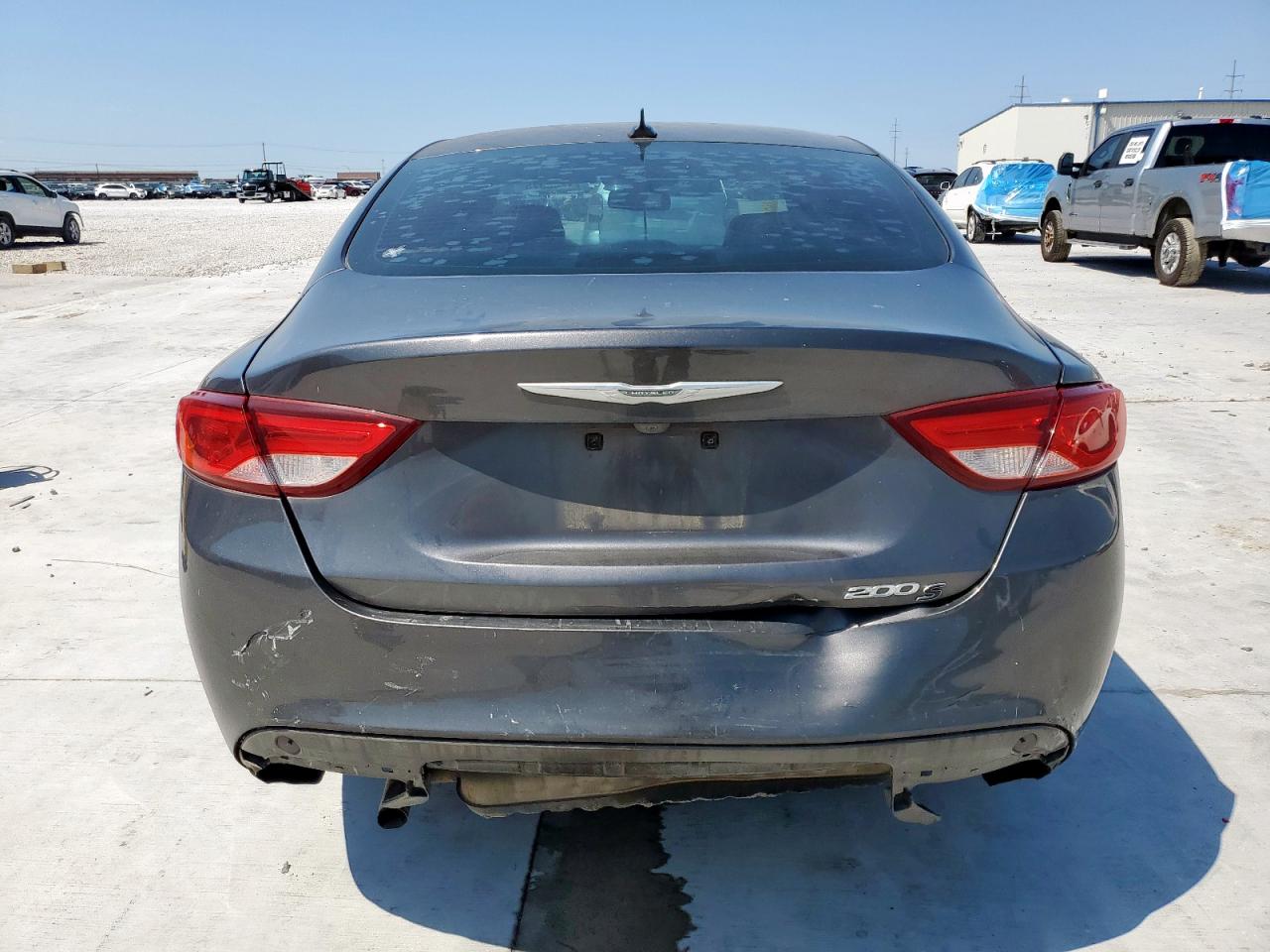 2015 Chrysler 200 S VIN: 1C3CCCBG5FN514135 Lot: 71238375