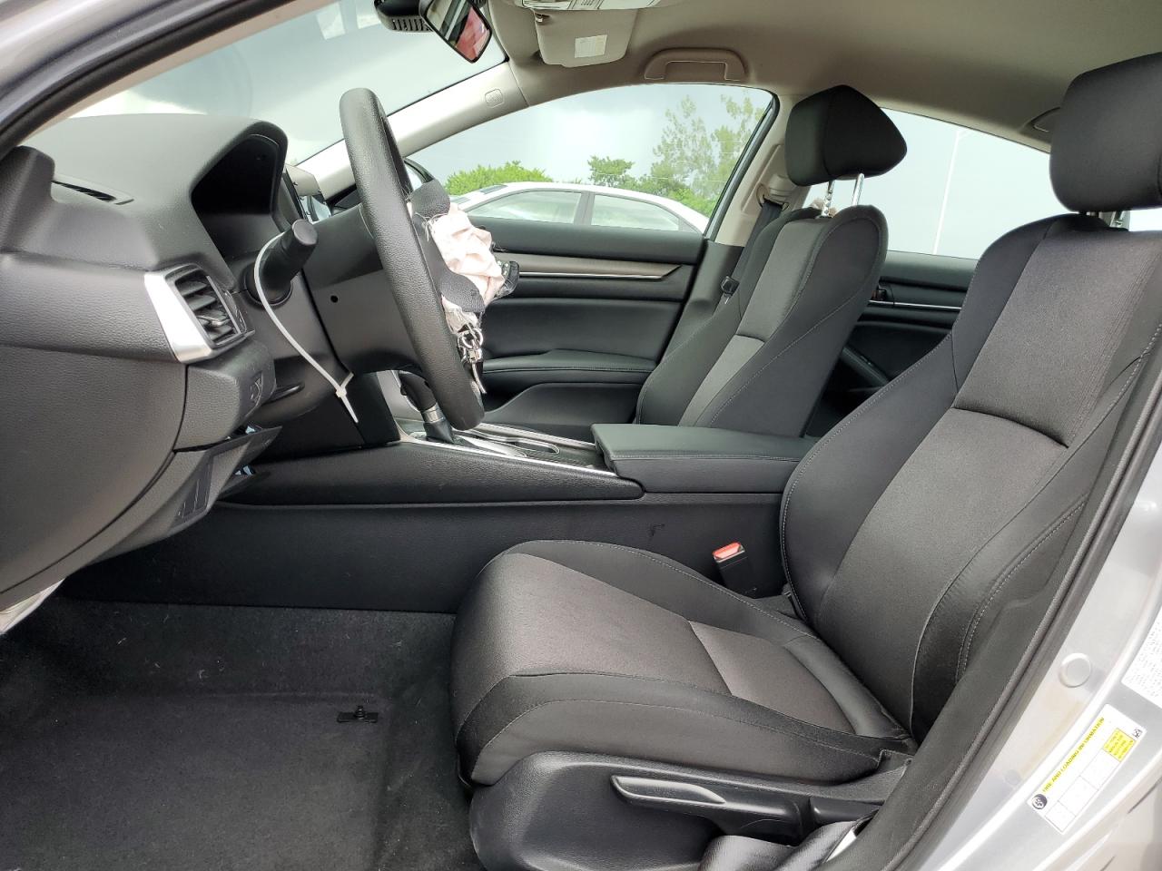 2022 Honda Accord Lx VIN: 1HGCV1F18NA027633 Lot: 80299055
