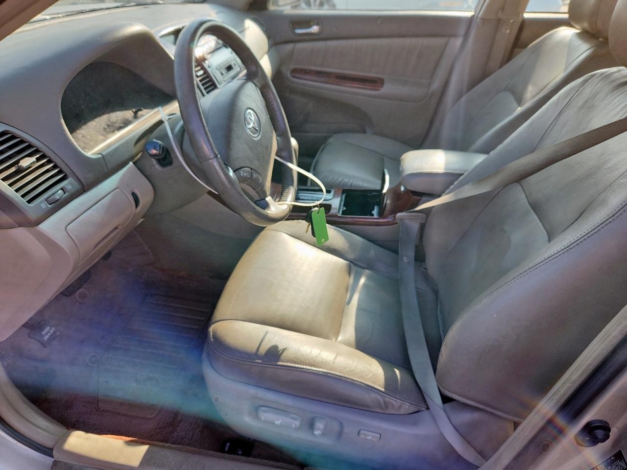 2005 Toyota Camry Le VIN: 4T1BF32K25U611330 Lot: 72001735