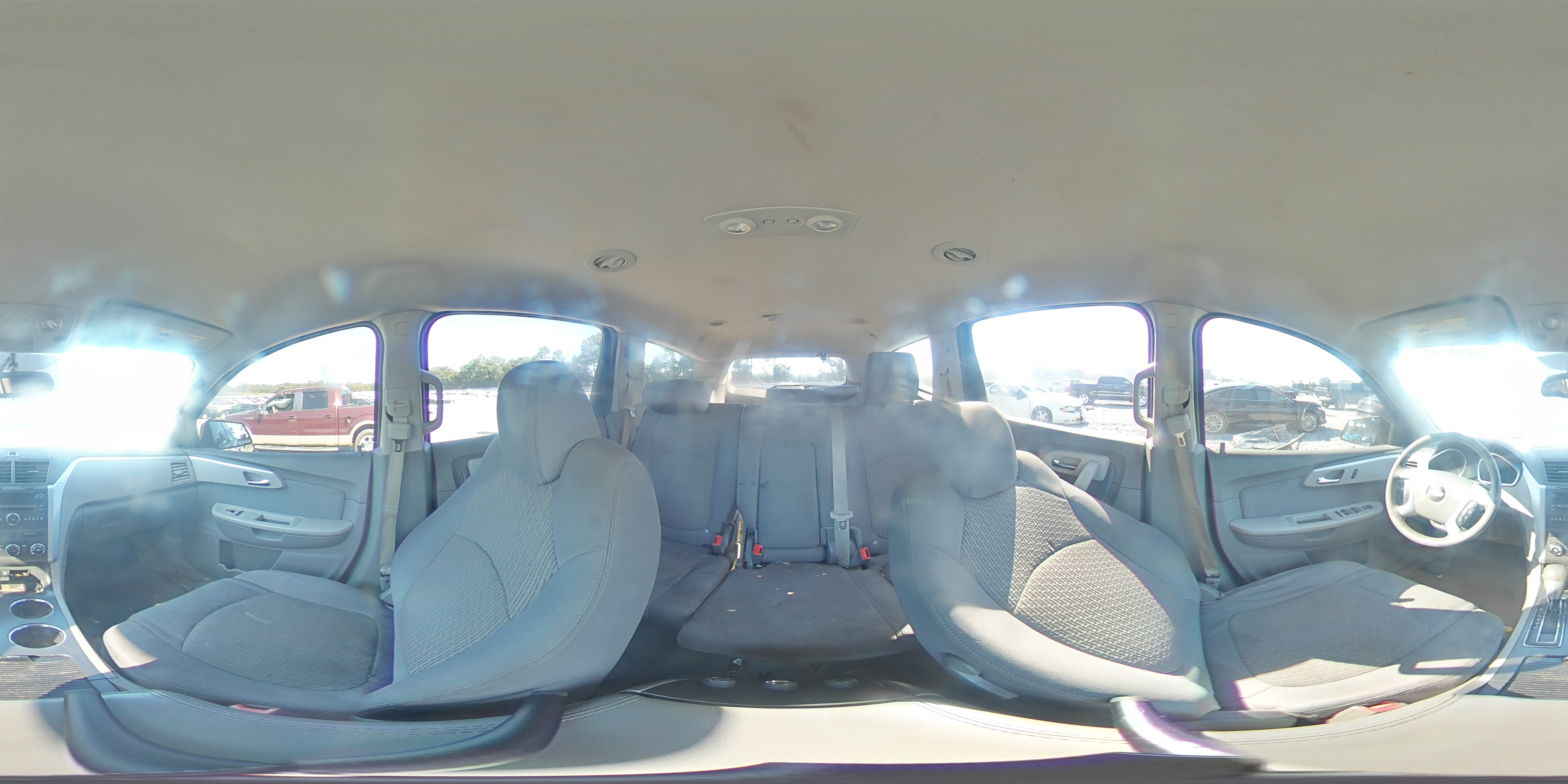 2011 Chevrolet Traverse Ls VIN: 1GNKRFED3BJ299677 Lot: 71548105