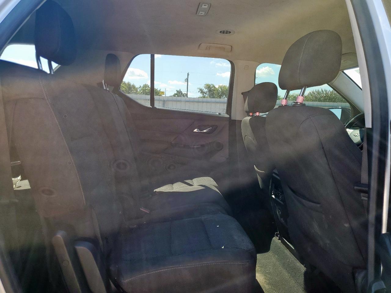 2018 Chevrolet Traverse Ls VIN: 1GNERFKW9JJ143404 Lot: 71166085