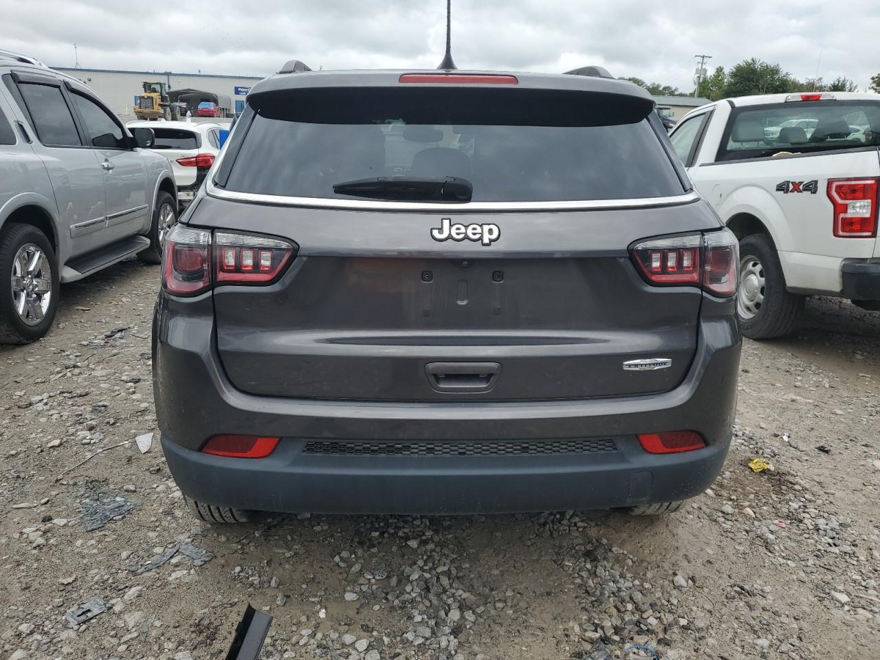 2022 Jeep Compass Latitude VIN: 3C4NJCBB0NT214306 Lot: 84224405