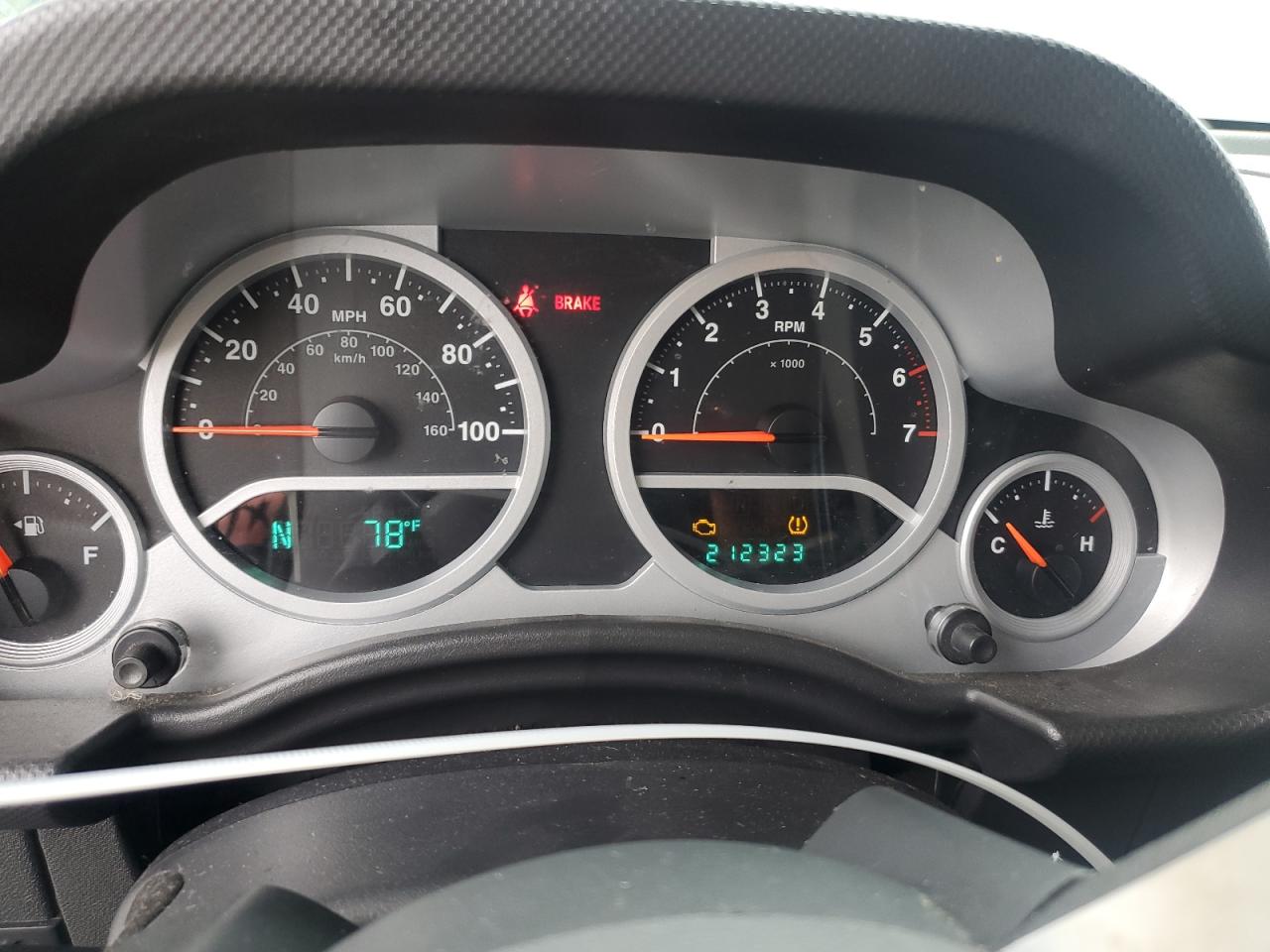 2008 Jeep Wrangler Unlimited Sahara VIN: 1J4GB59108L526795 Lot: 84829885