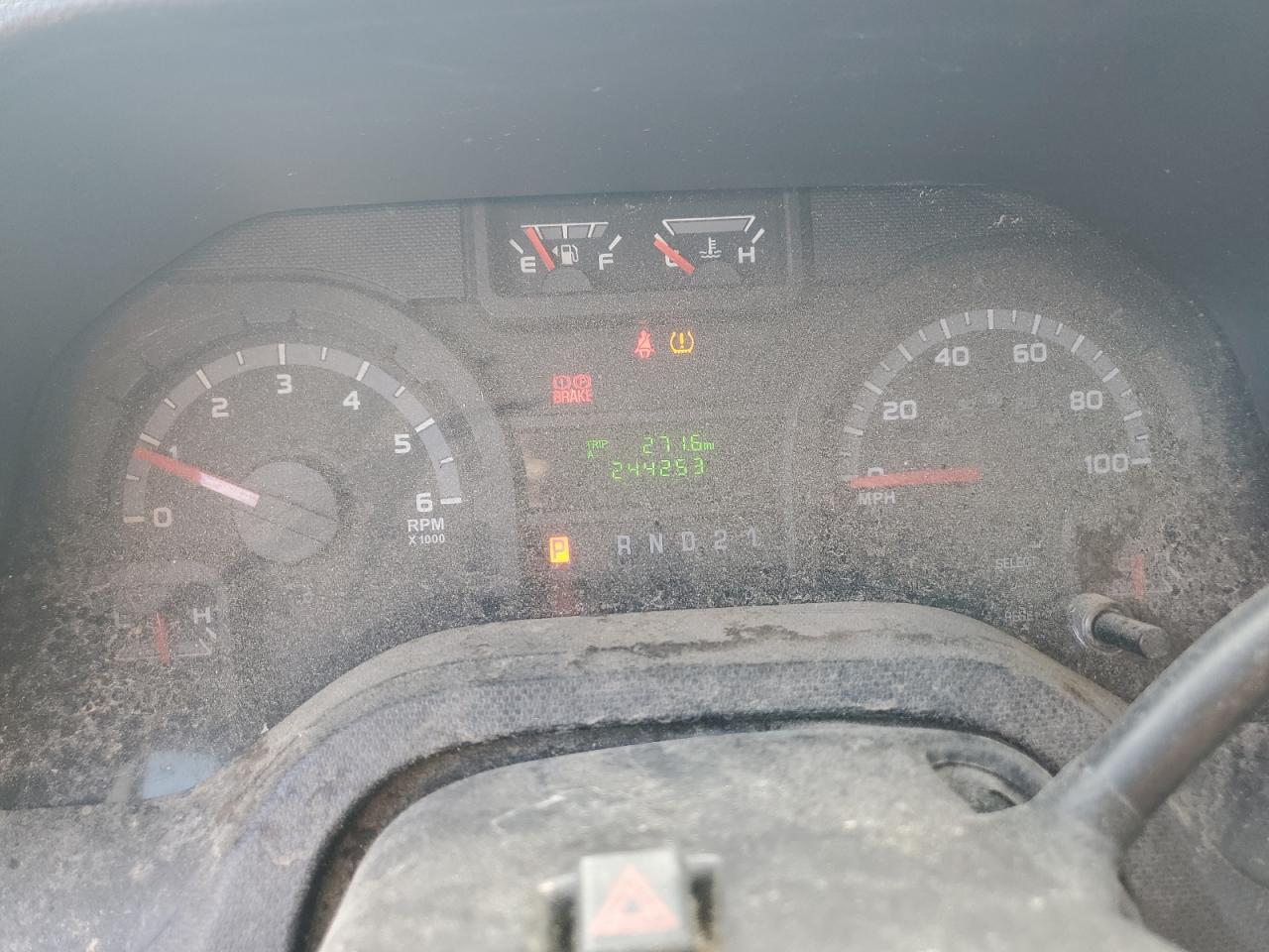 2010 Ford Econoline E250 Van VIN: 1FTNE2EW0ADA28813 Lot: 81039365