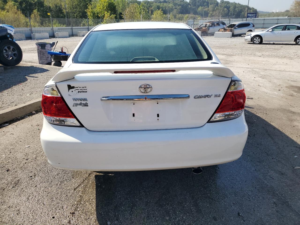 2005 Toyota Camry Le VIN: 4T1BE32K45U405719 Lot: 84705675