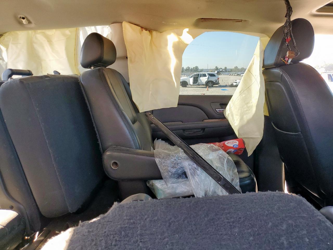 2008 Chevrolet Tahoe C1500 VIN: 1GNFC13098R154157 Lot: 81831325