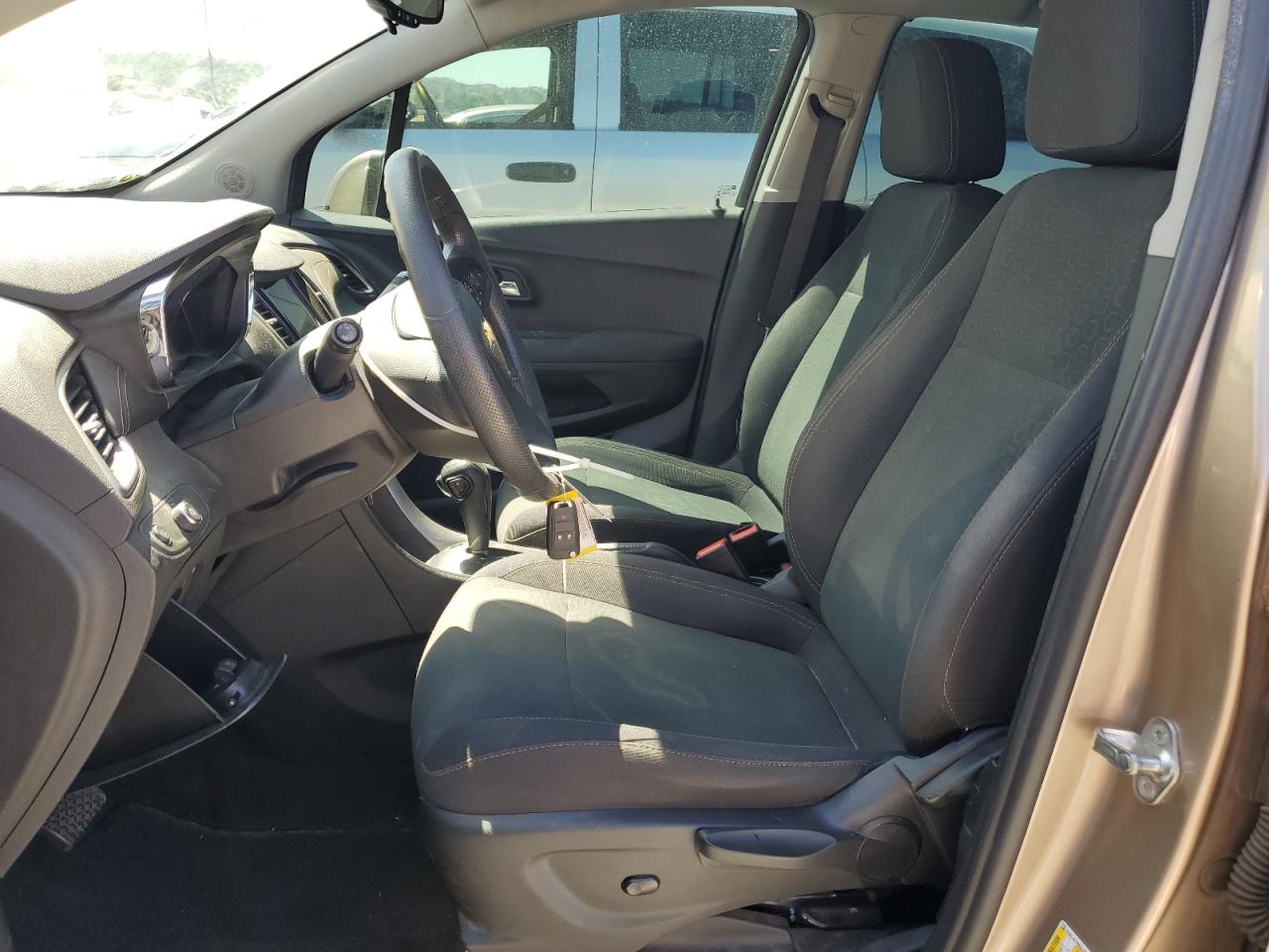 2018 Chevrolet Trax Ls VIN: 3GNCJKSB0JL201168 Lot: 70941615