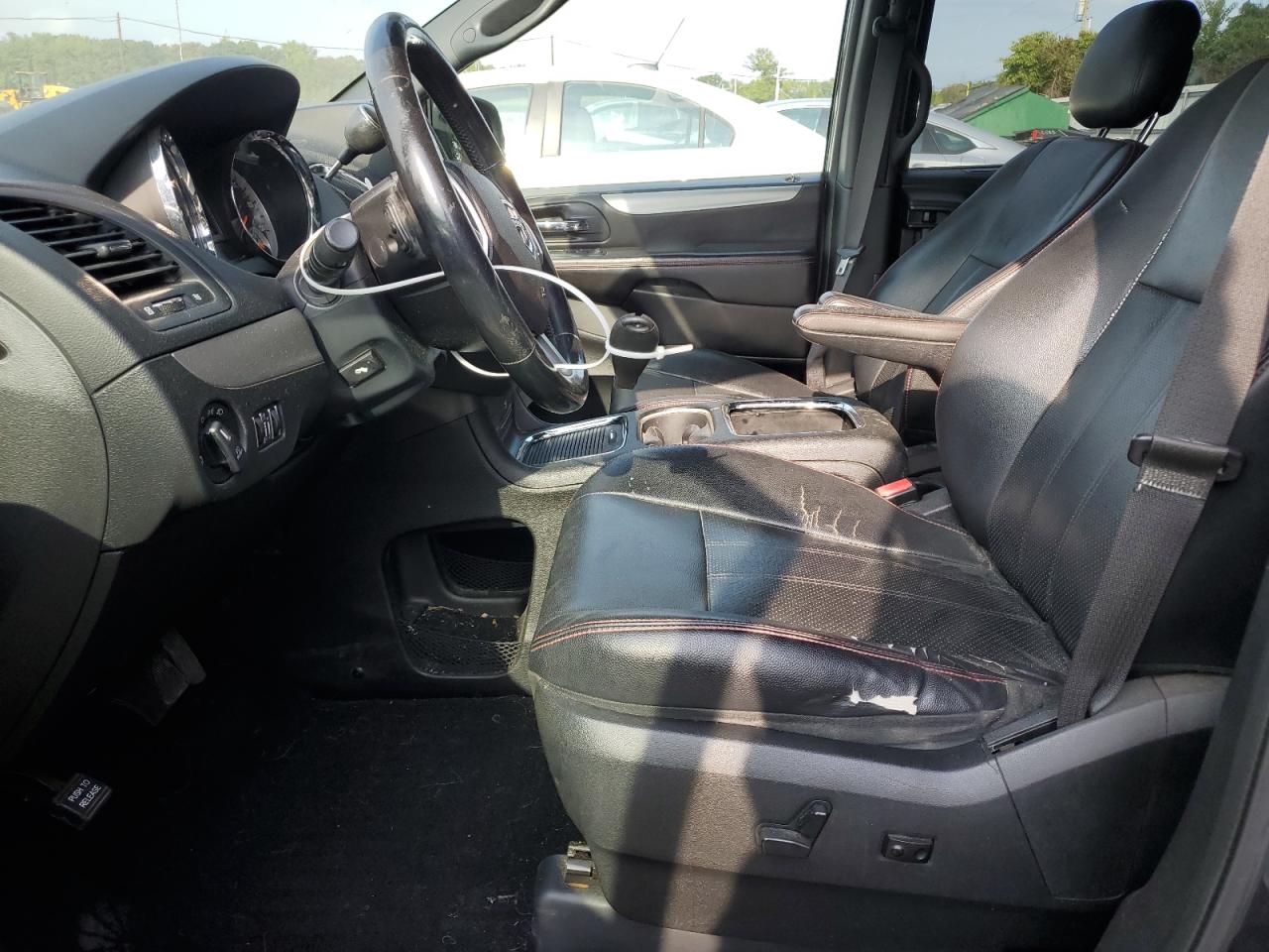 2013 Dodge Grand Caravan R/T VIN: 2C4RDGEG4DR652674 Lot: 82136315