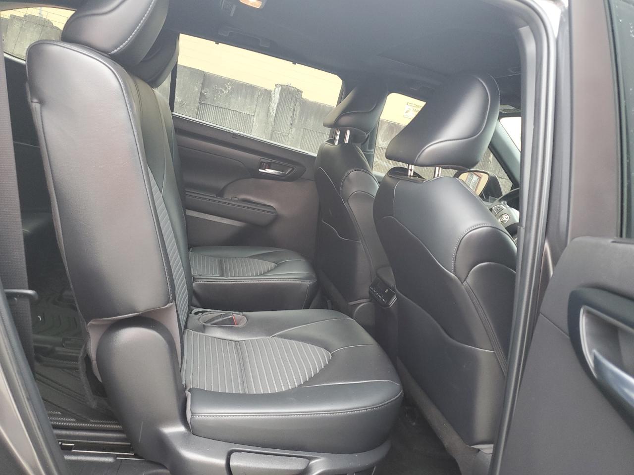 2022 Toyota Highlander Xse VIN: 5TDLZRAH2NS142298 Lot: 81180595