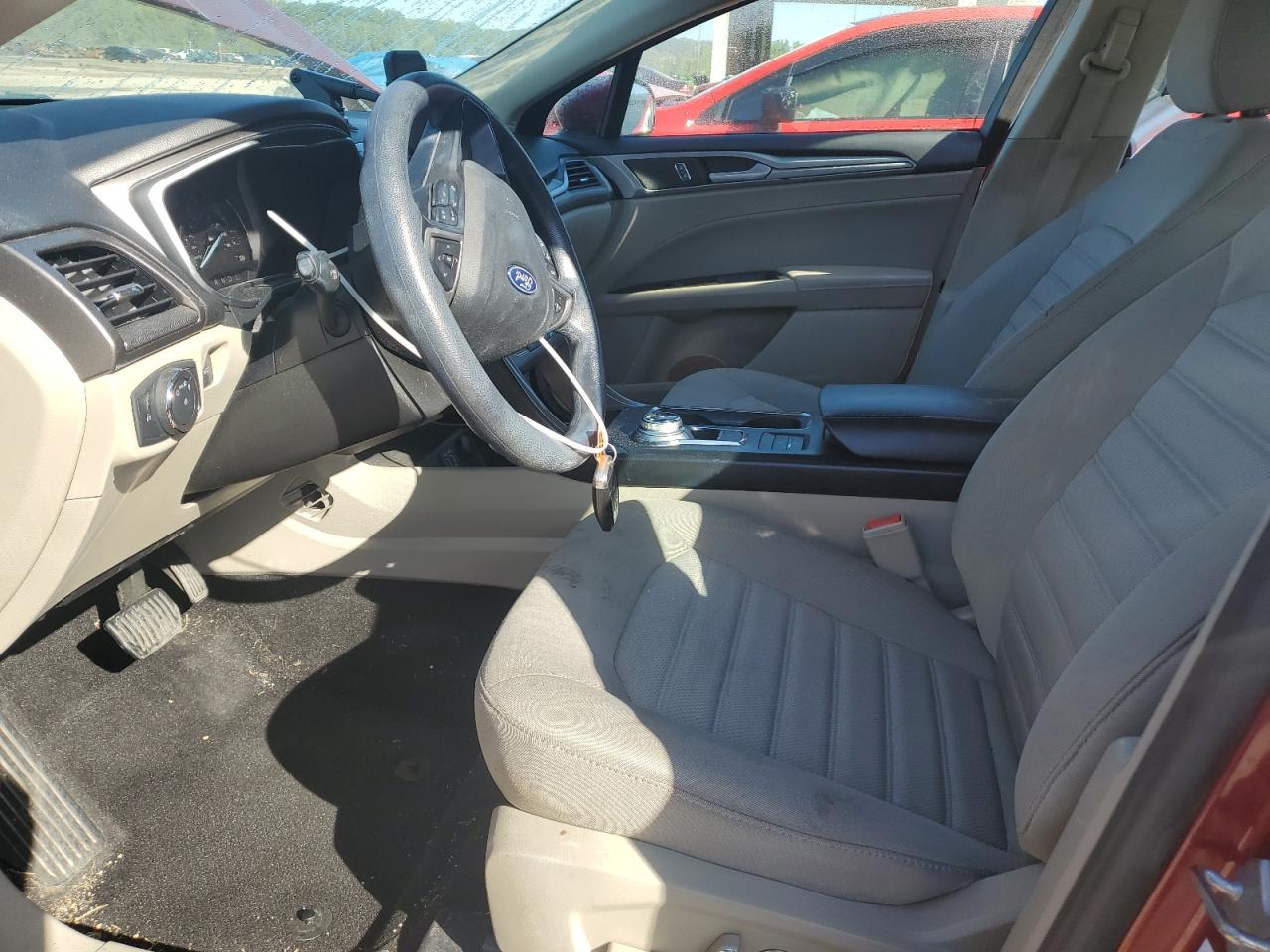 2019 Ford Fusion Se VIN: 3FA6P0LU0KR226746 Lot: 84206525