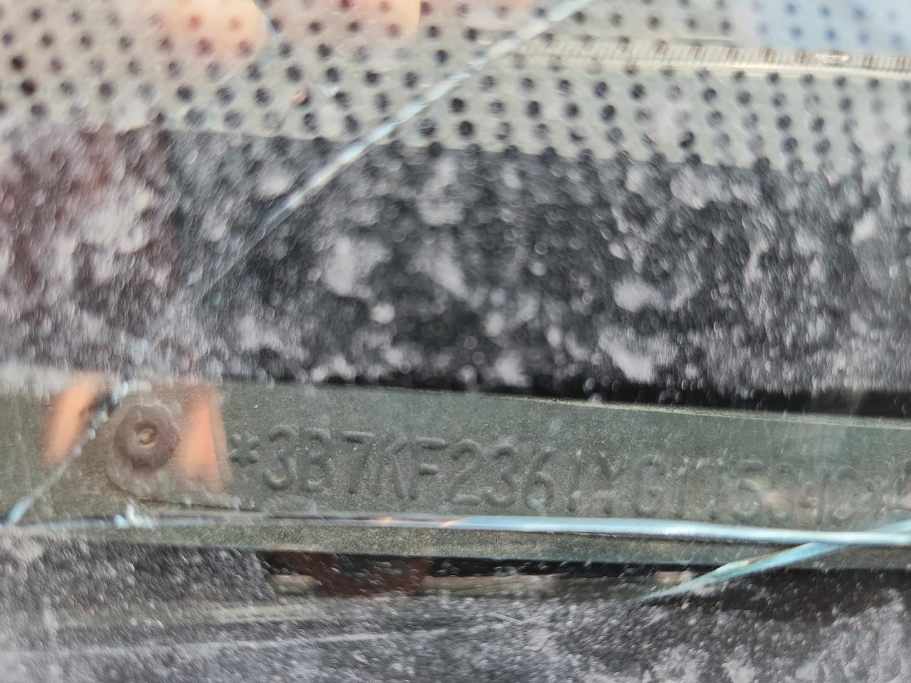 2000 Dodge Ram 2500 VIN: 3B7KF2361YG115040 Lot: 71311315